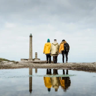 Lumière furtive : le Cotentin et ses phares