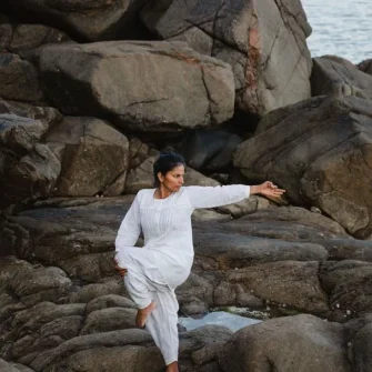 Retraite yoga sur une île sauvage