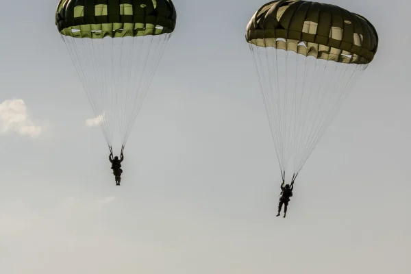 dday parachutes