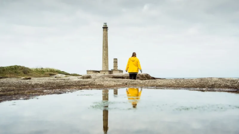 Lumière furtive : le Cotentin et ses phares